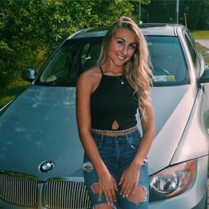 Meet your Posher, Alyssa